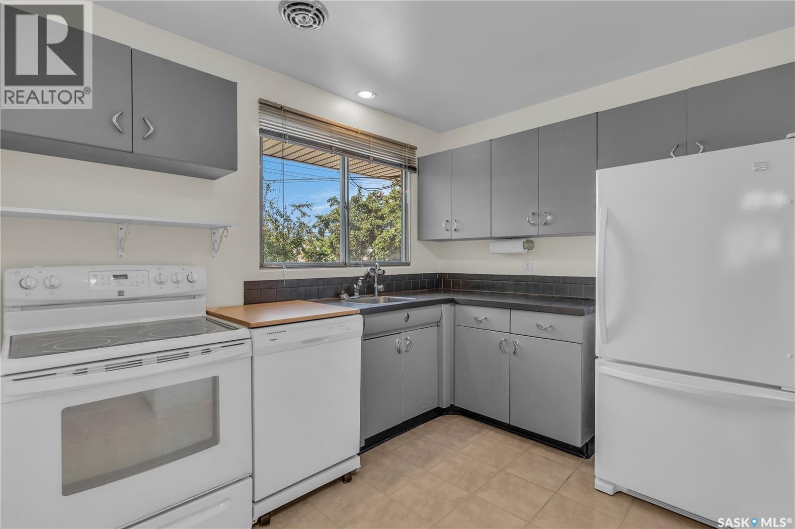 Photo 20 of 2656 Rothwell Street, Regina SK