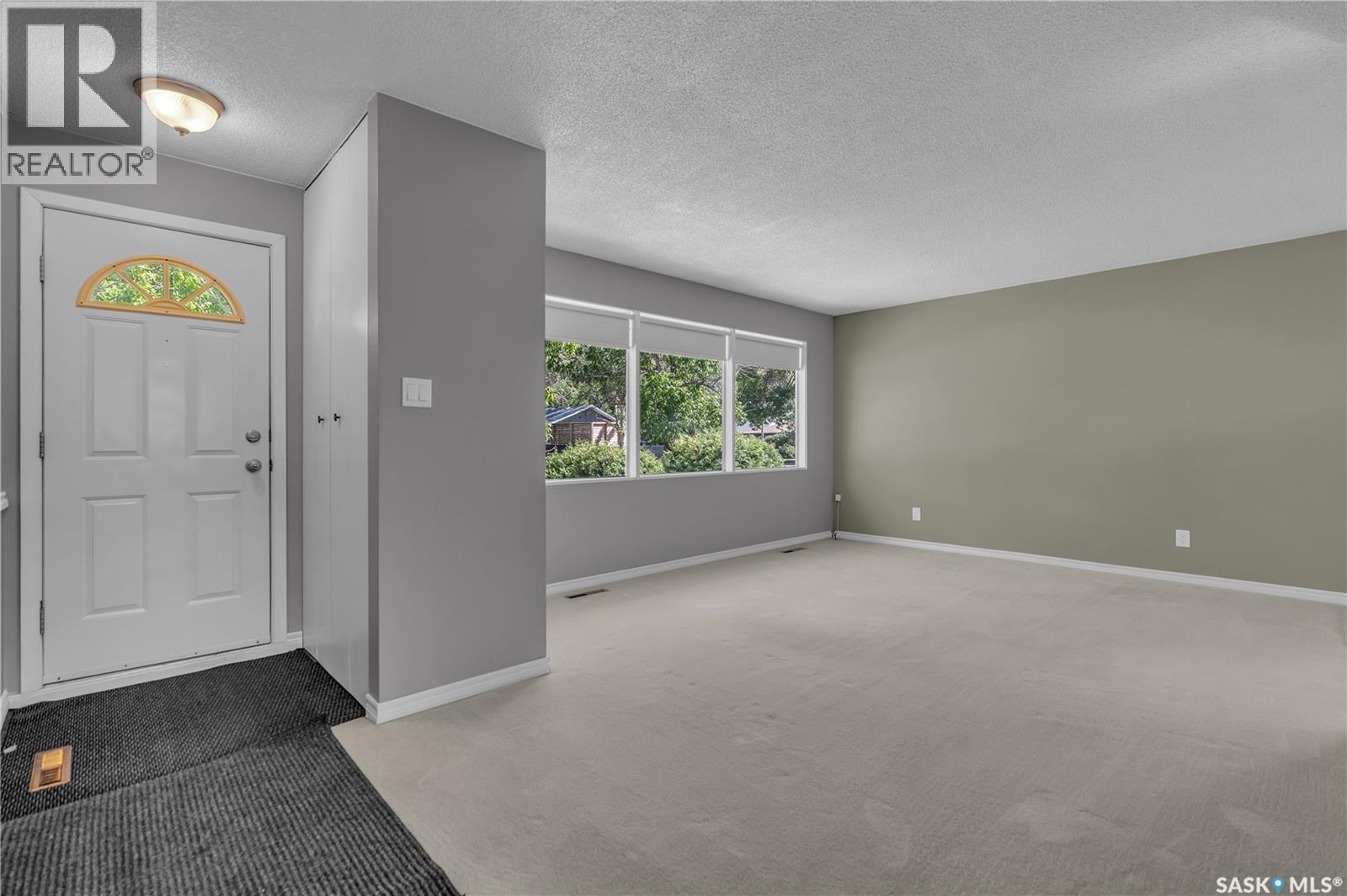 Photo 36 of 2656 Rothwell Street, Regina SK