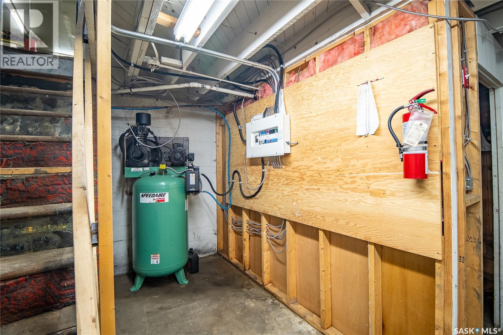 Photo 18 of 588 8th Street E, Prince Albert SK