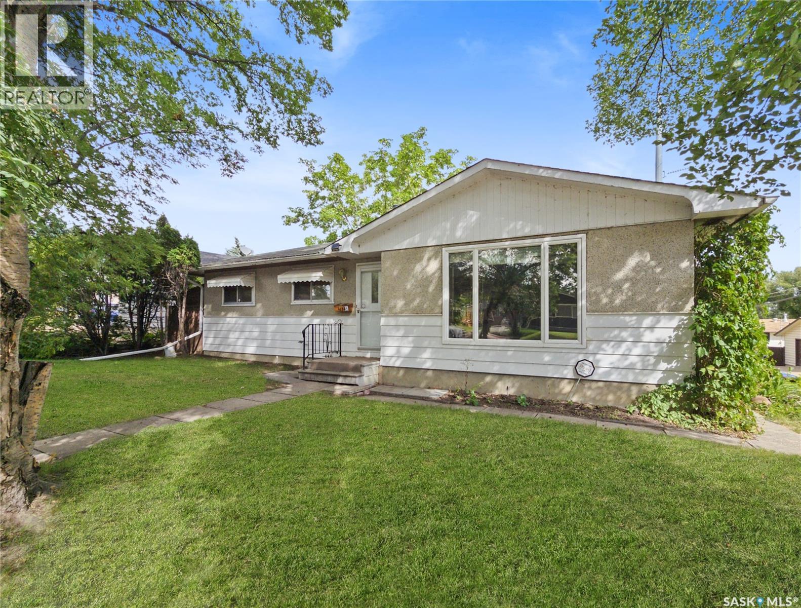 Photo 38 of 1658 Edward Avenue, Saskatoon SK