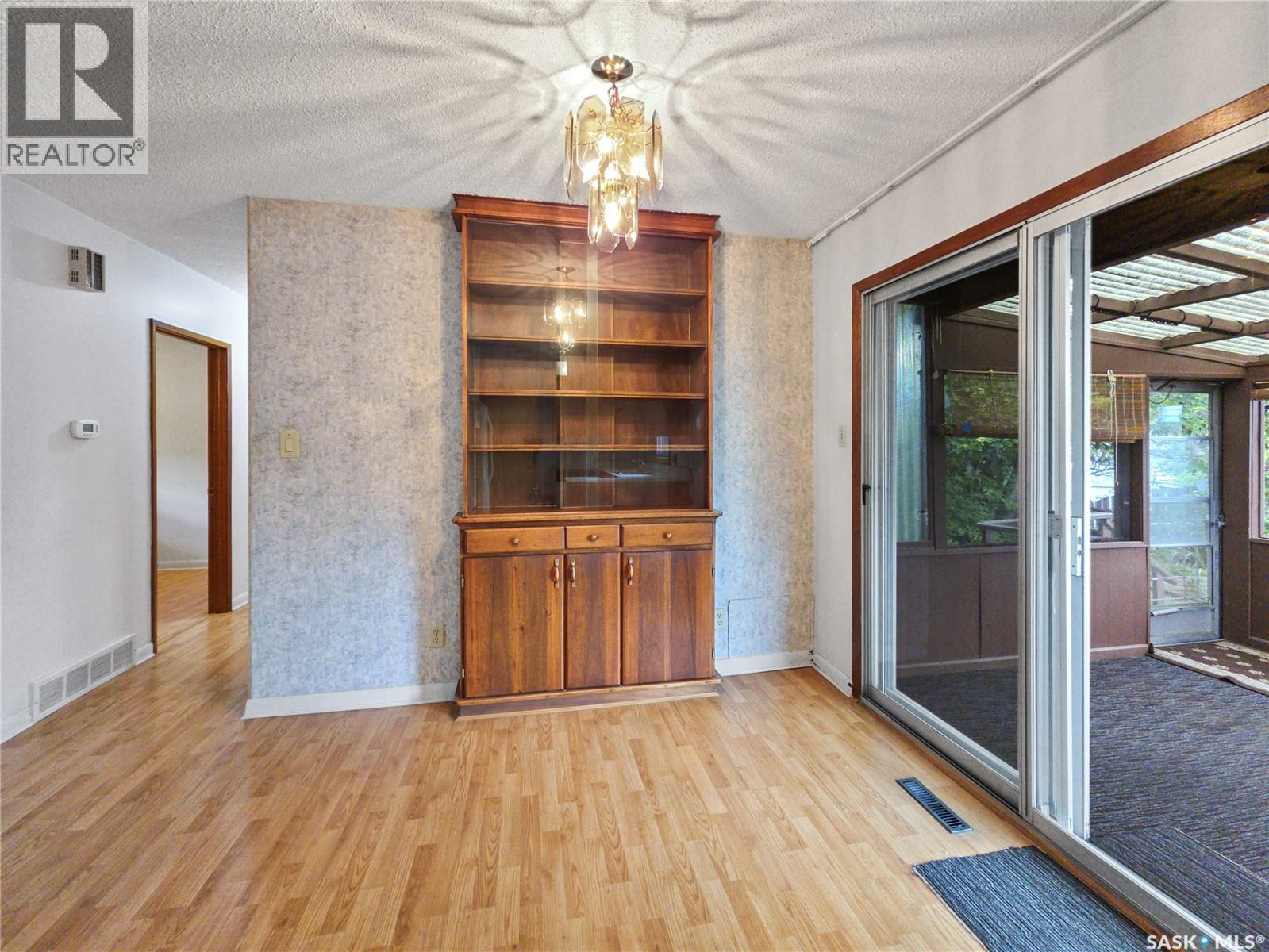 Photo 6 of 1658 Edward Avenue, Saskatoon SK