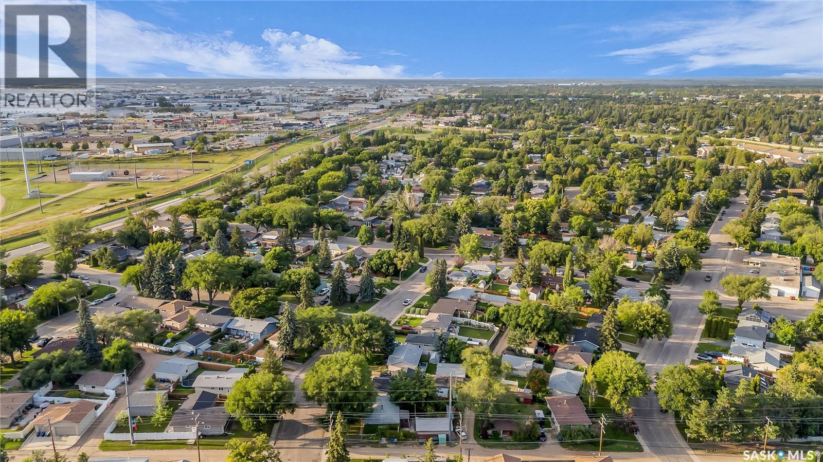Photo 7 of 1658 Edward Avenue, Saskatoon SK