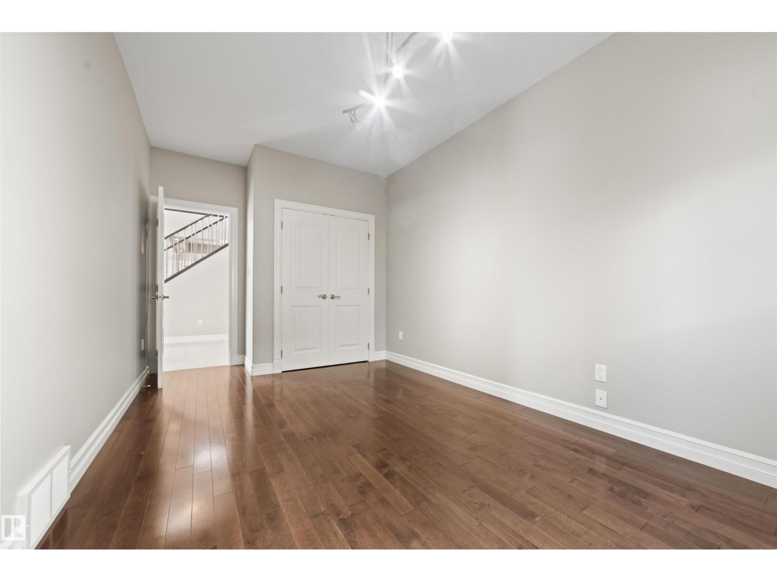 Photo 21 of 1721 Adamson Crescent Sw, Edmonton AB