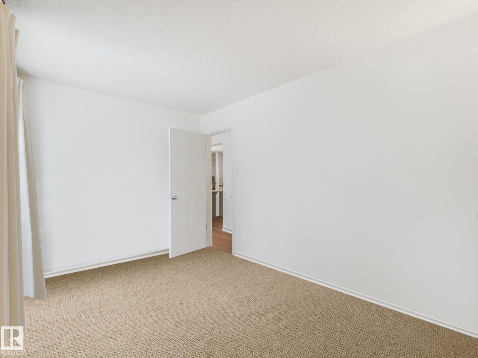 Photo 18 of 124 8604 Gateway Bv Nw, Edmonton AB