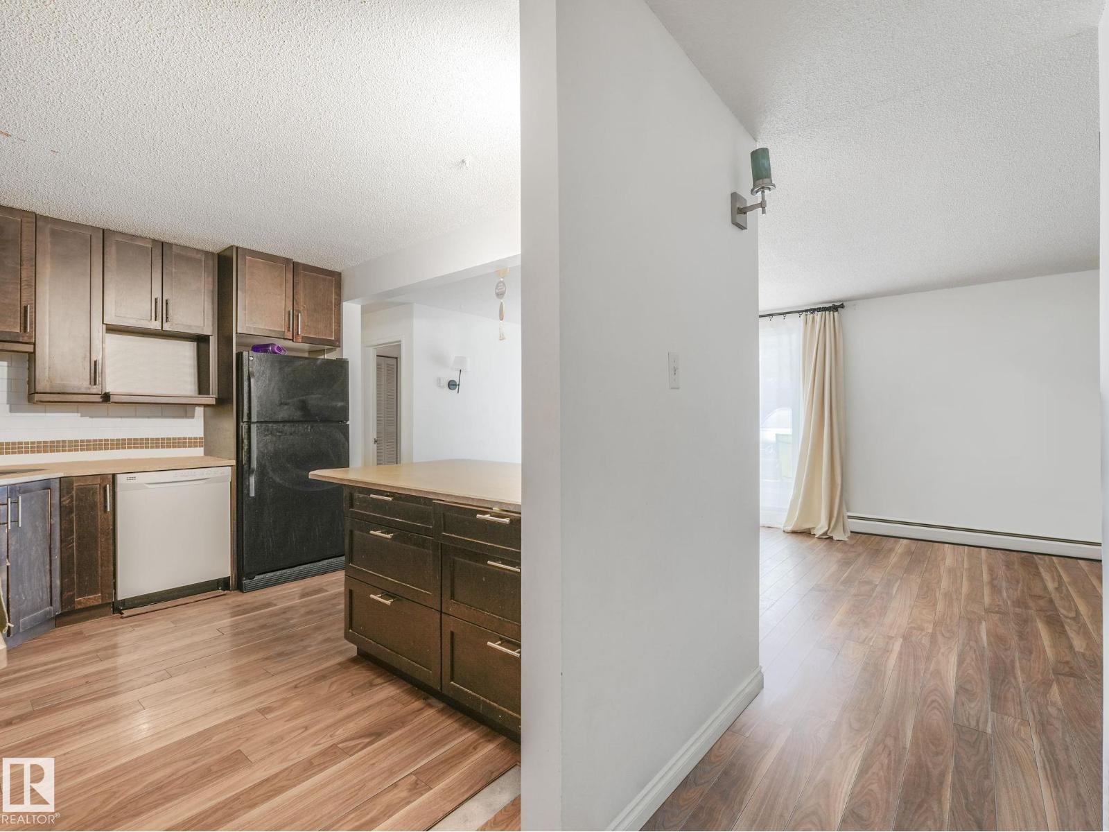Photo 6 of 124 8604 Gateway Bv Nw, Edmonton AB