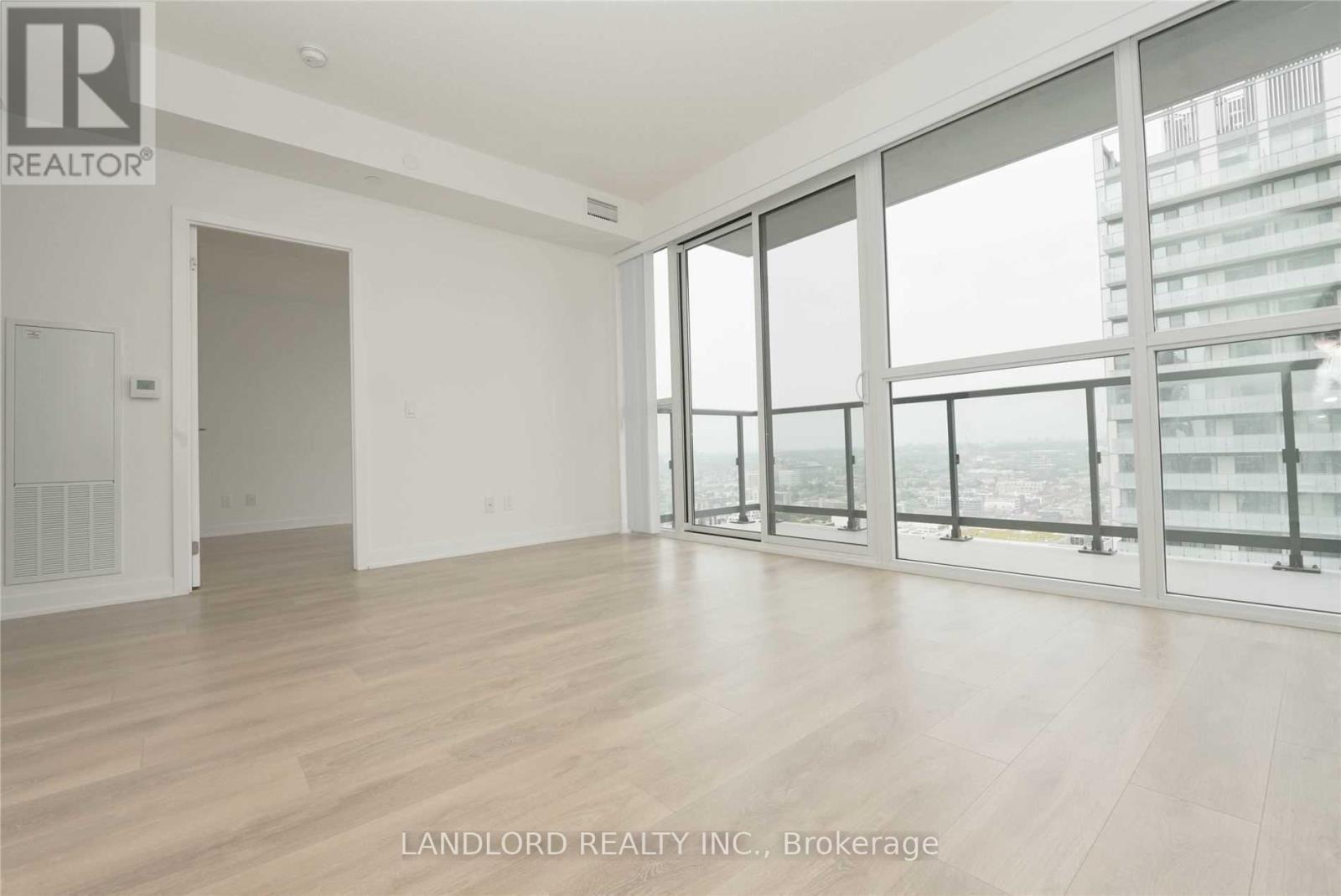 Photo 4 of 3507 87 Peter Street, Toronto ON