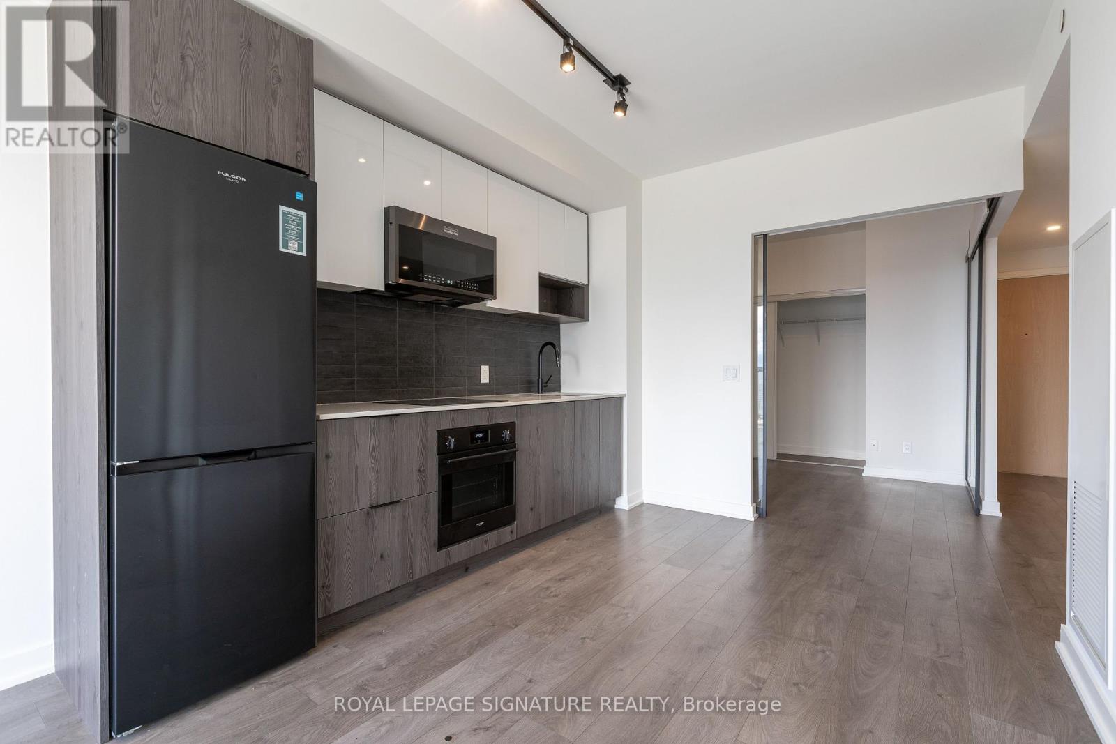 Photo 6 of 1804 5 Defries Street, Toronto ON