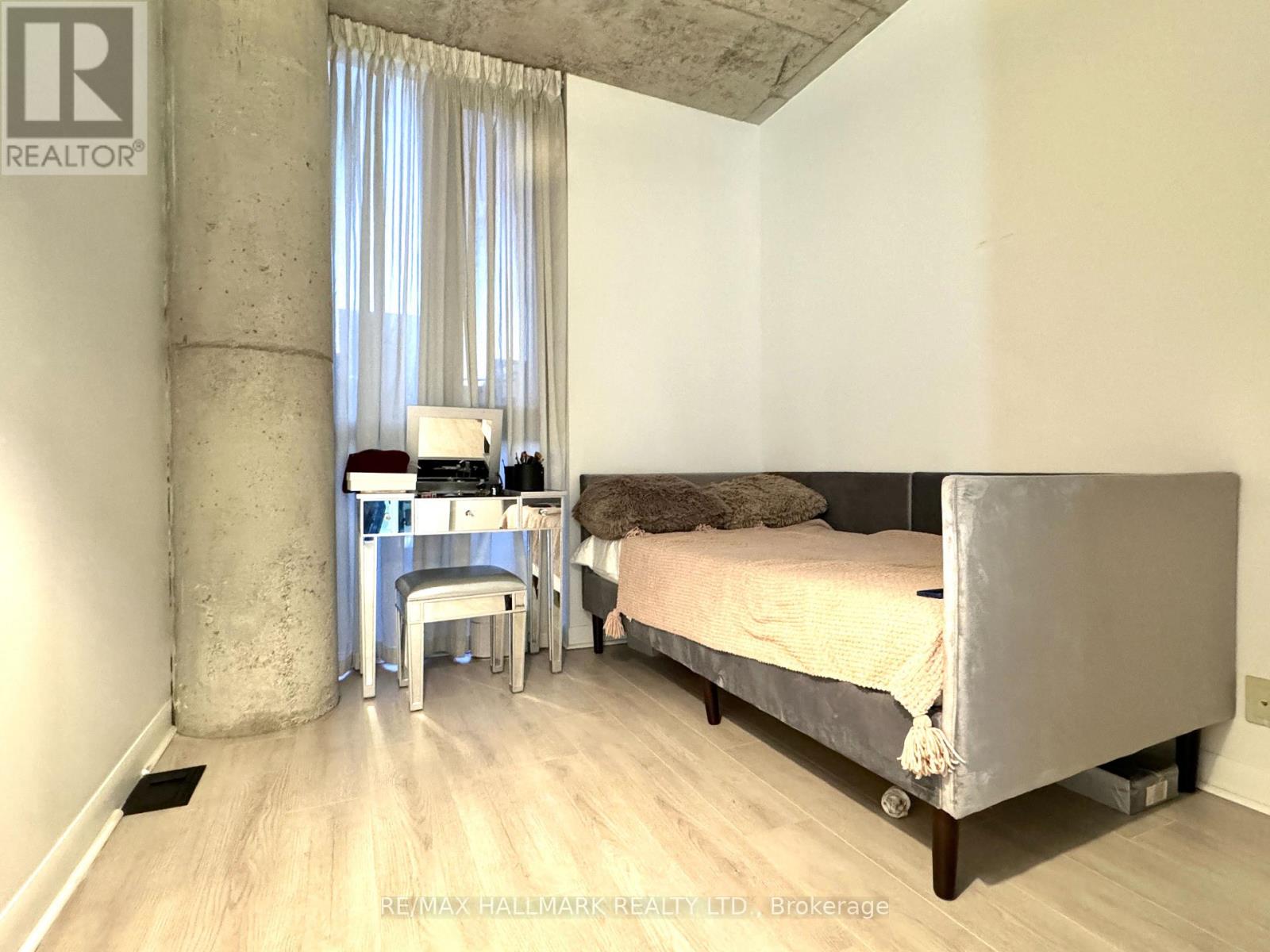 Photo 6 of 417 478 King Street W, Toronto ON