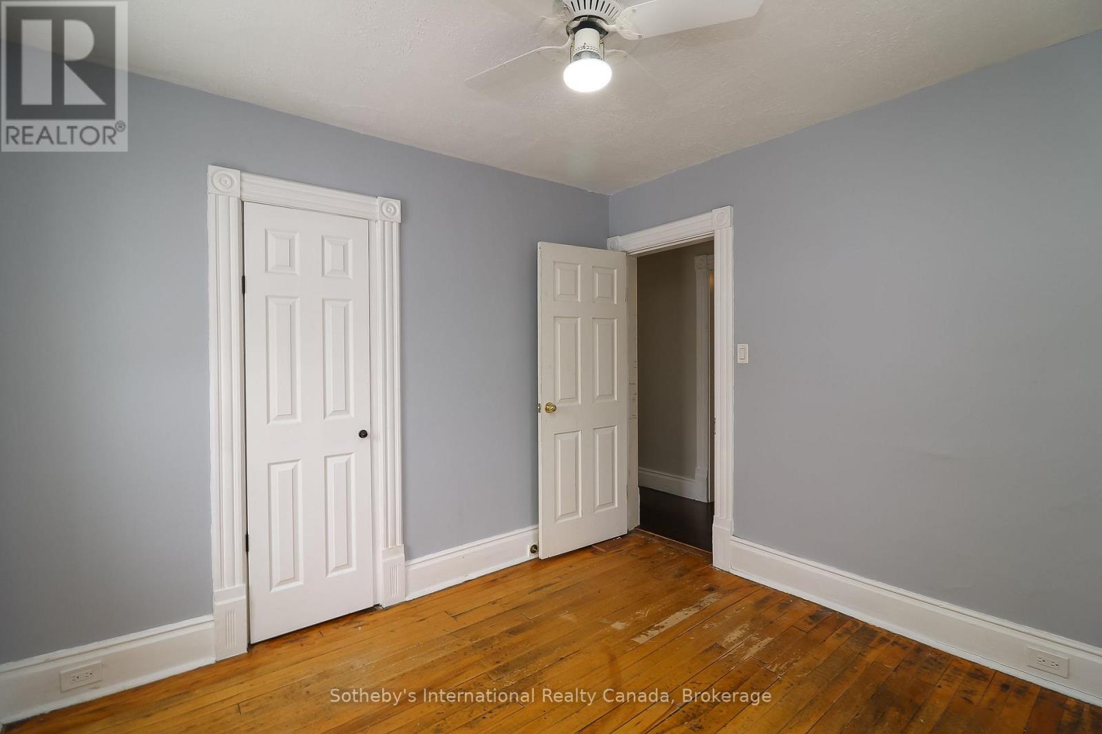 Photo 15 of 58 Cedar Street, Collingwood ON