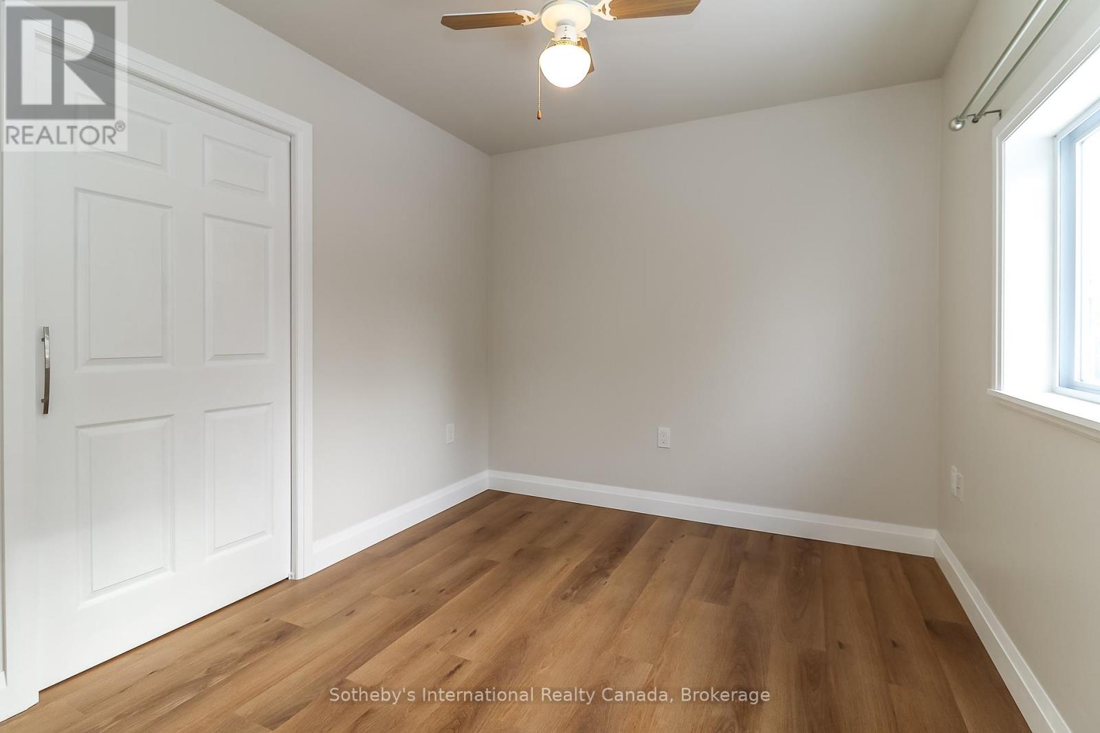 Photo 23 of 58 Cedar Street, Collingwood ON
