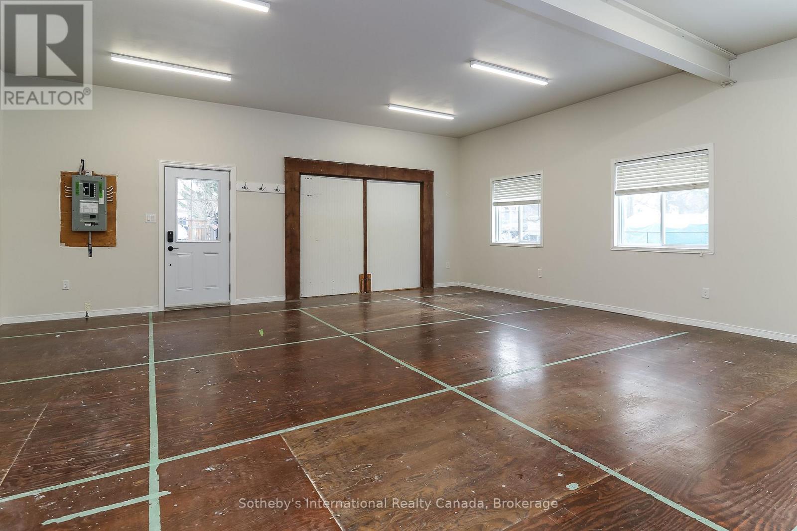 Photo 26 of 58 Cedar Street, Collingwood ON