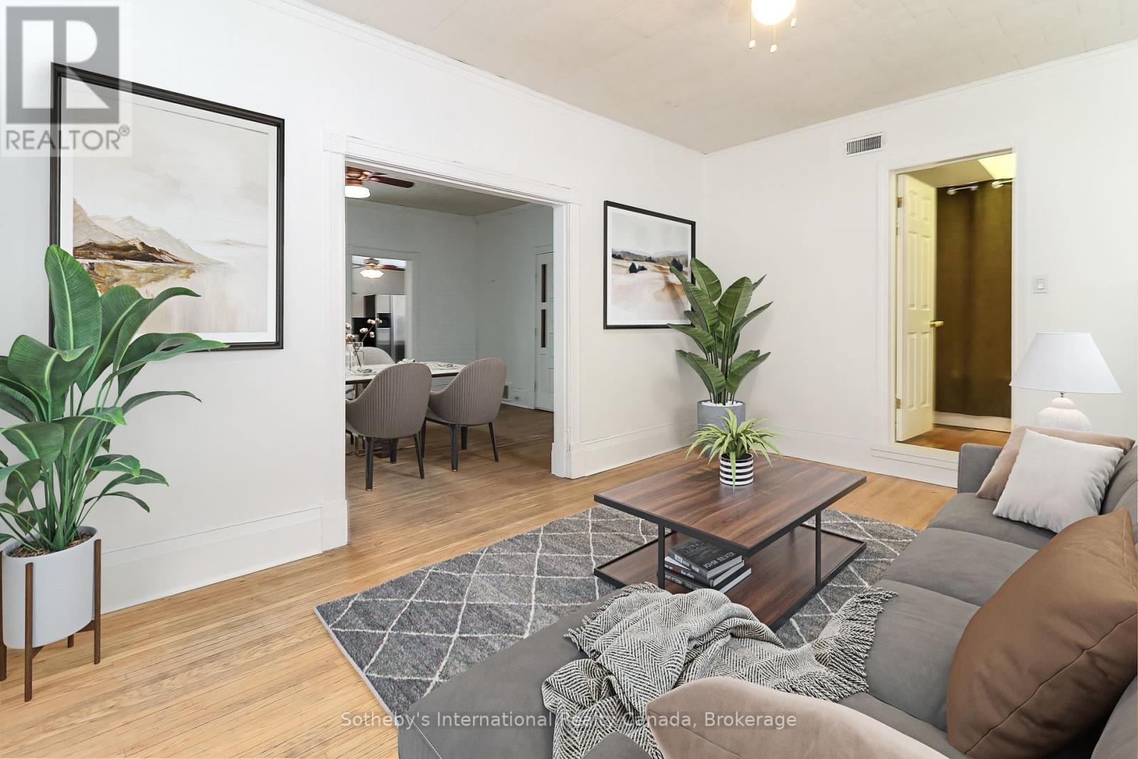 Photo 8 of 58 Cedar Street, Collingwood ON