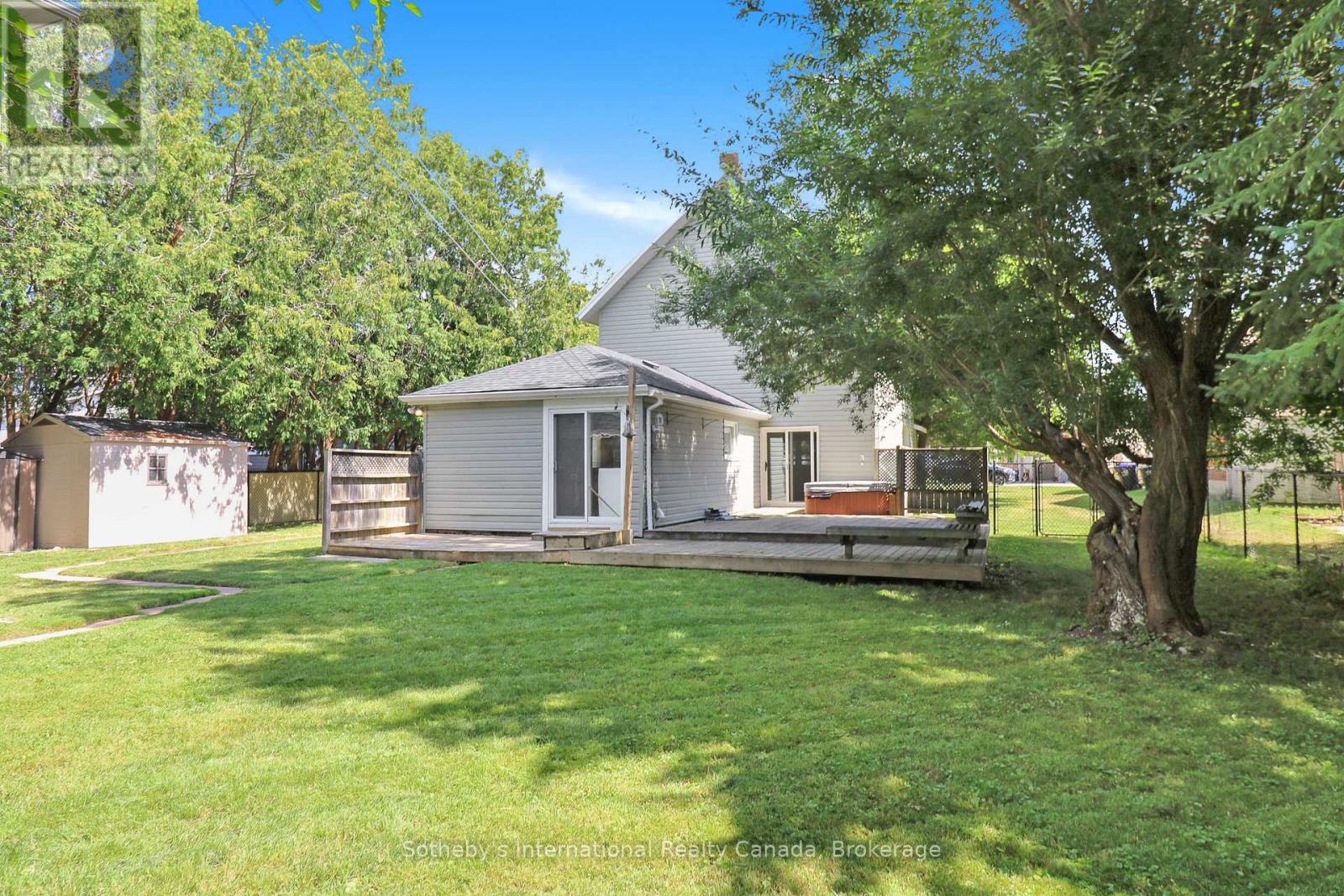 Photo 33 of 58 Cedar Street, Collingwood ON