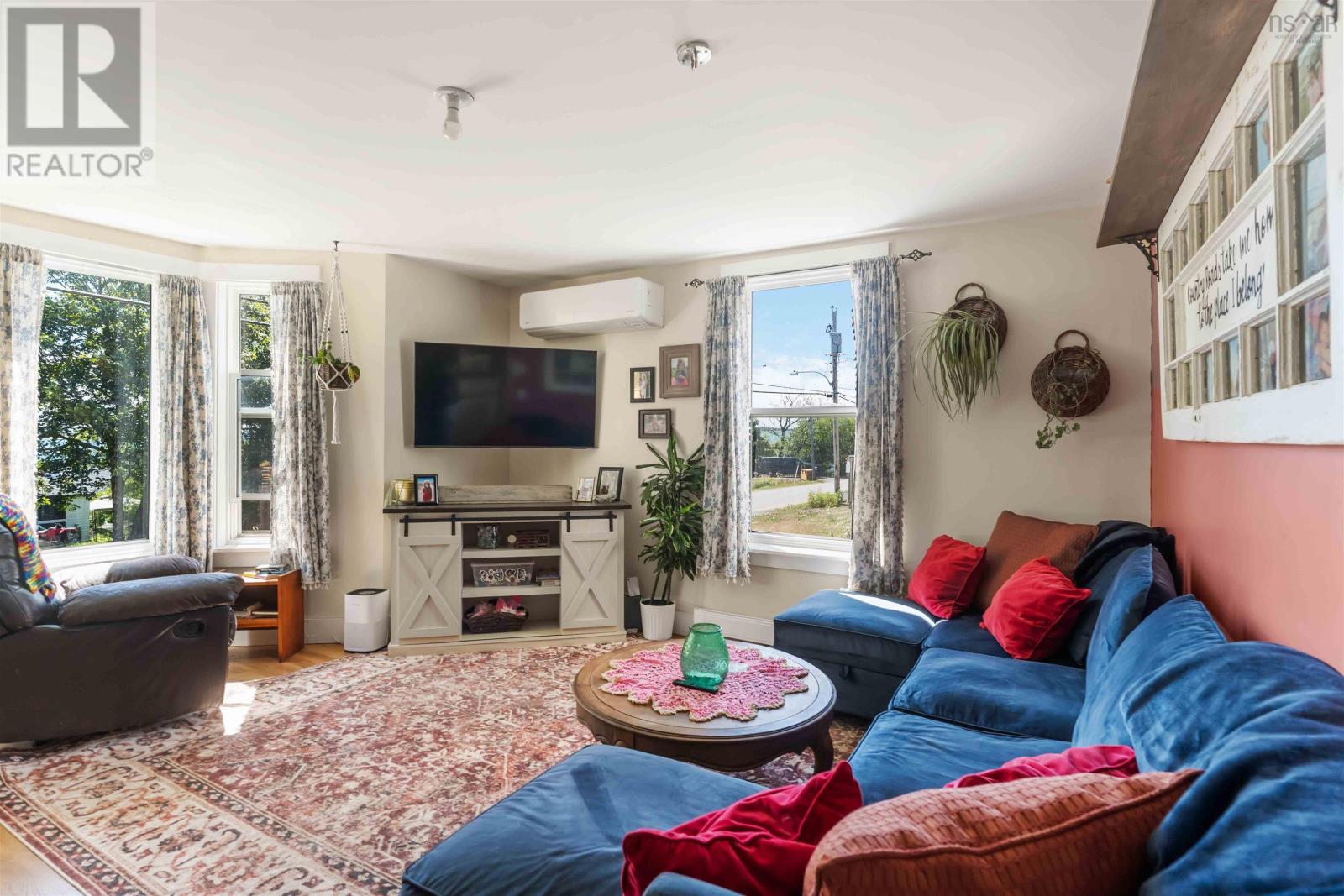 Property 10 of 42 of 113 Second Street