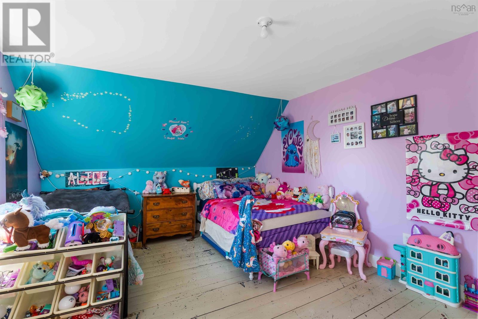 Property 23 of 42 of 113 Second Street