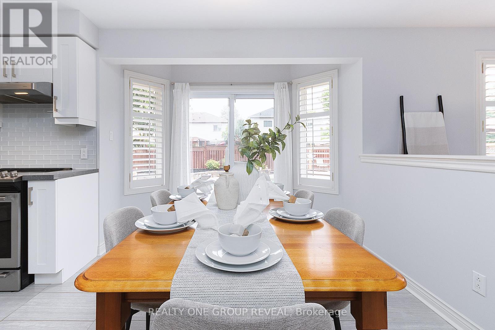 Photo 10 of 1003 Catskill Drive, Oshawa ON