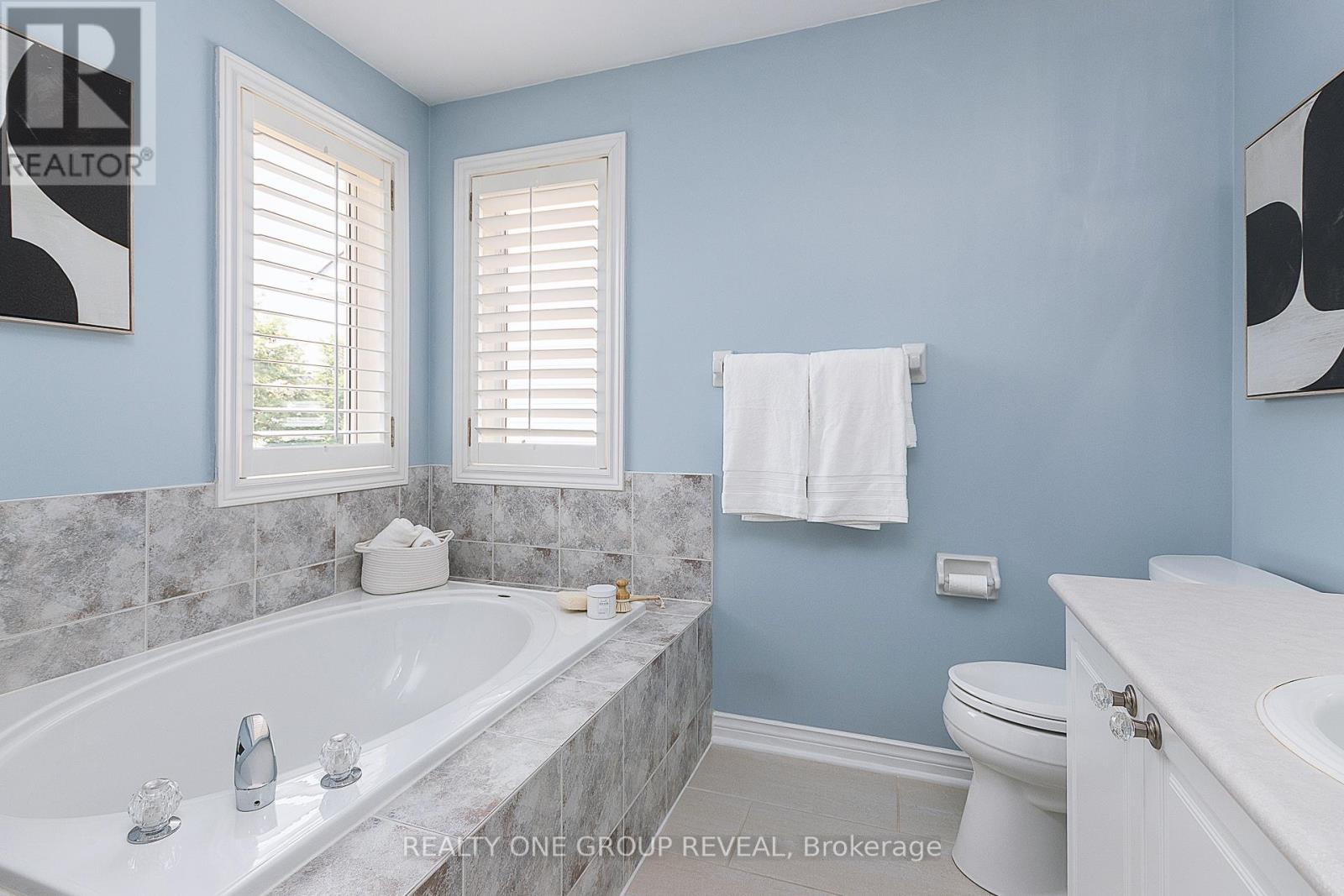 Photo 28 of 1003 Catskill Drive, Oshawa ON
