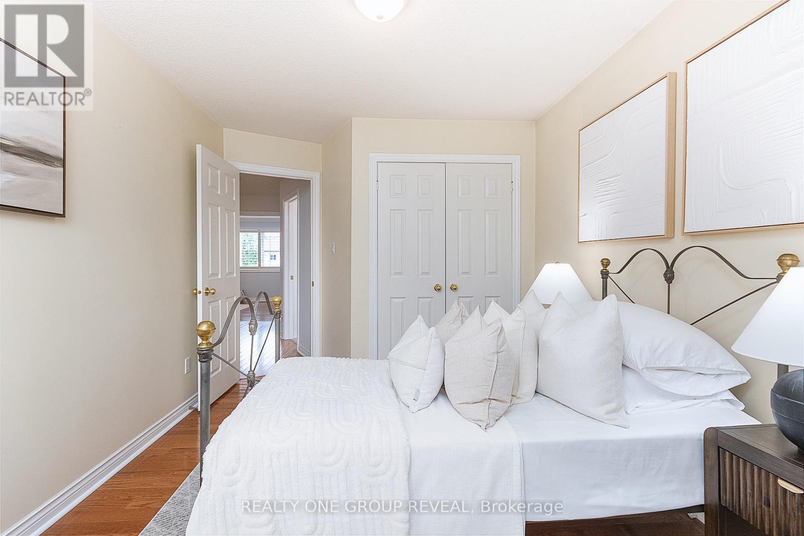Photo 32 of 1003 Catskill Drive, Oshawa ON