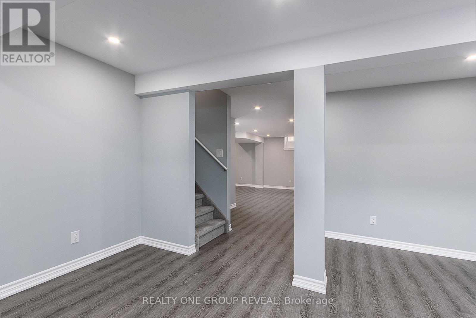 Photo 36 of 1003 Catskill Drive, Oshawa ON