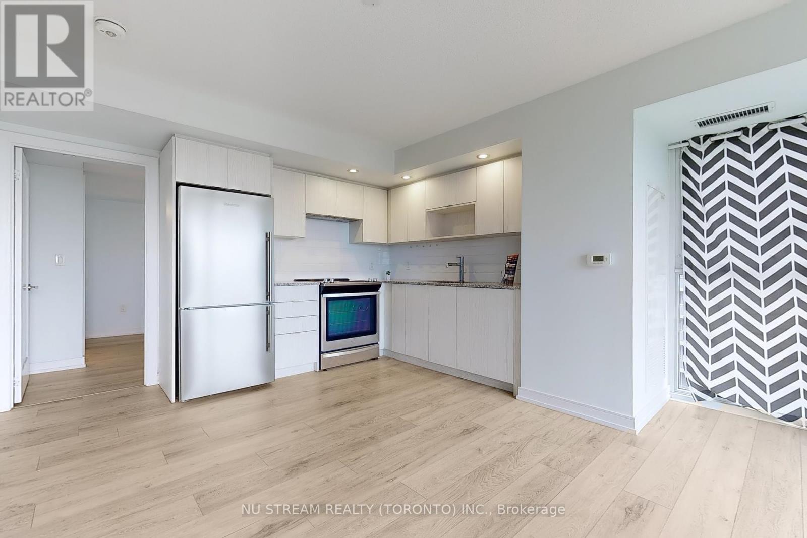 Photo 14 of 2403 225 Village Green Square, Toronto ON