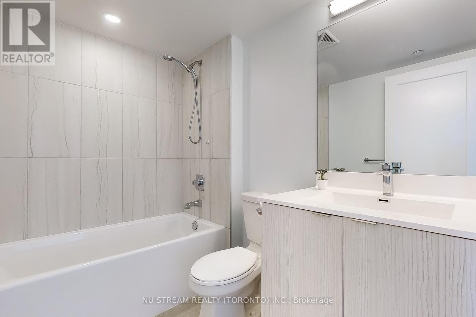 Photo 20 of 2403 225 Village Green Square, Toronto ON
