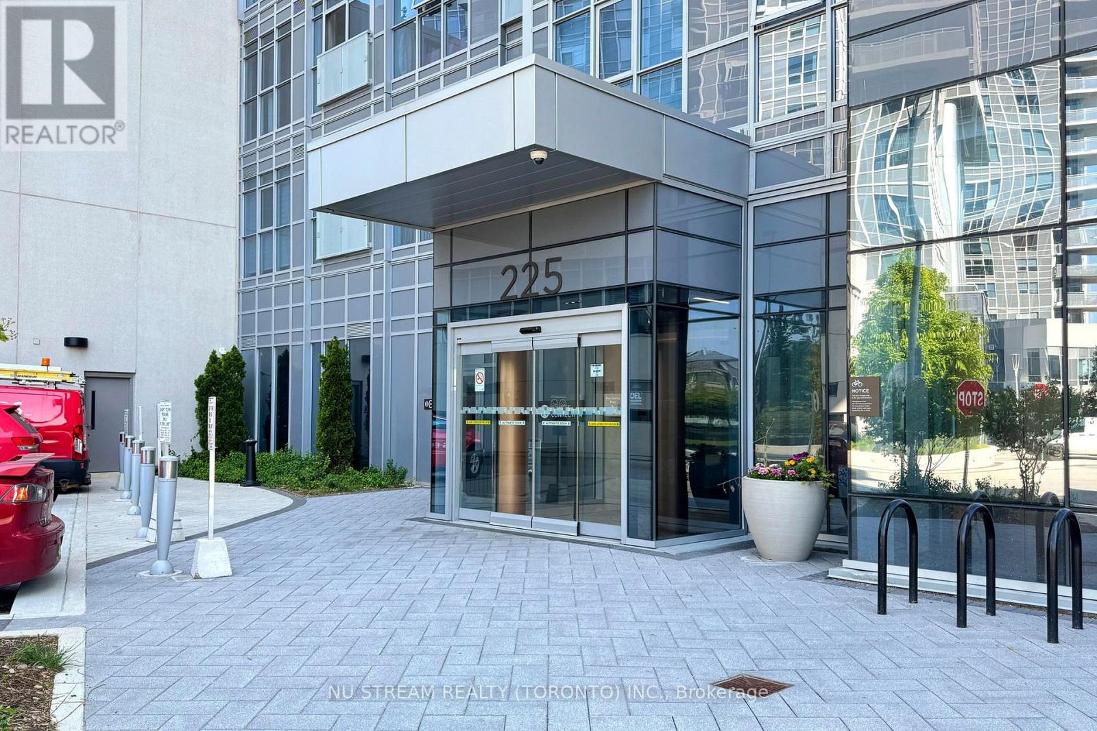 Photo 3 of 2403 225 Village Green Square, Toronto ON