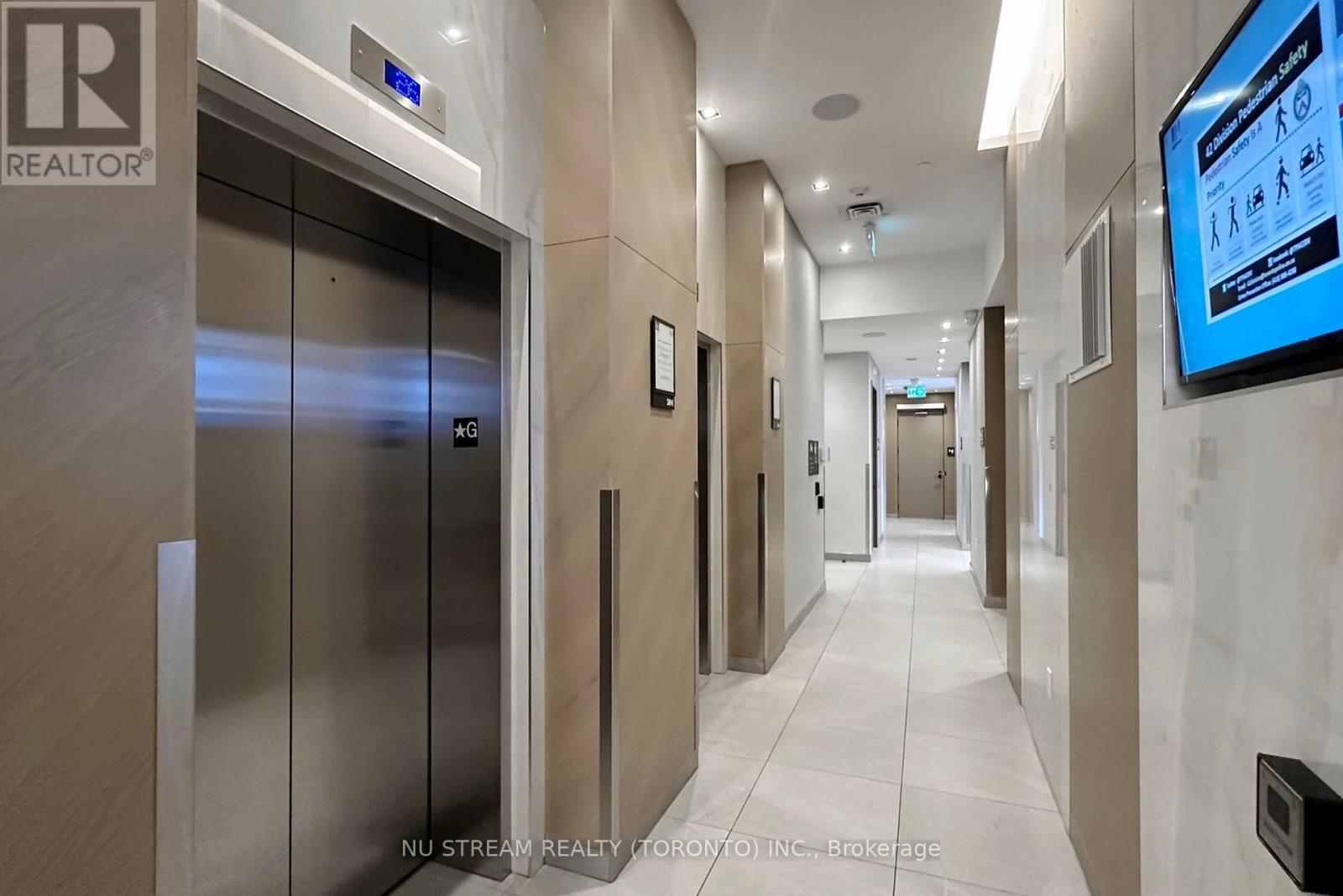 Photo 7 of 2403 225 Village Green Square, Toronto ON