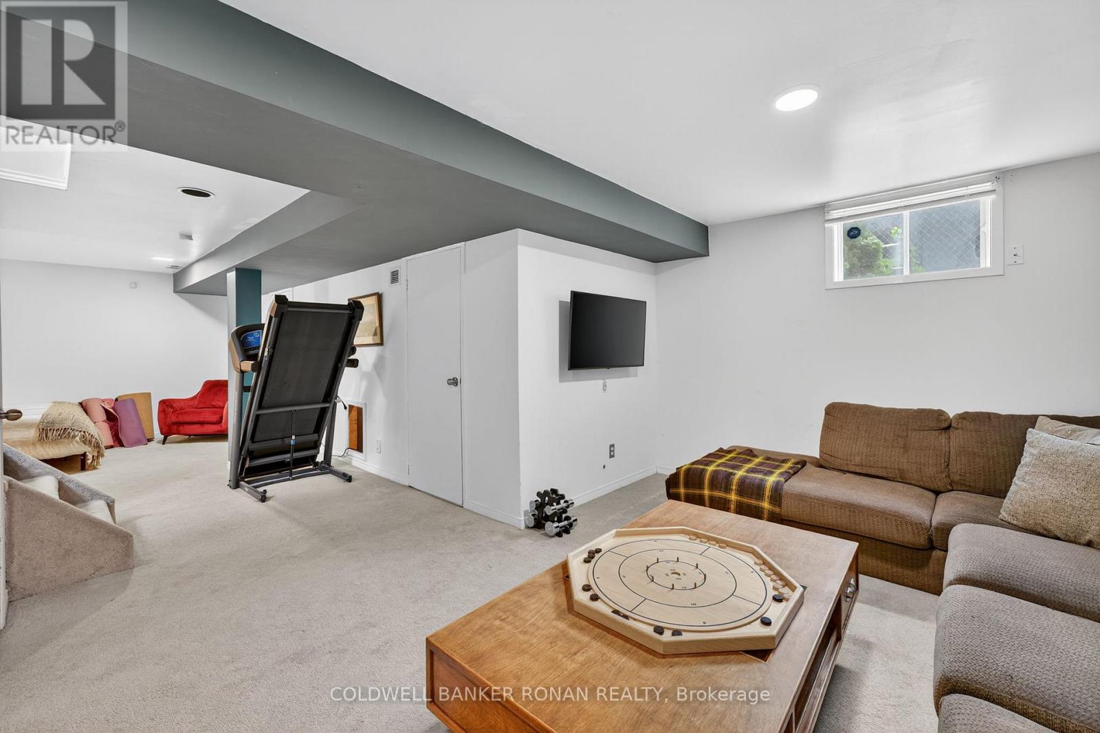 Photo 14 of 16 Fraser Avenue, New Tecumseth ON