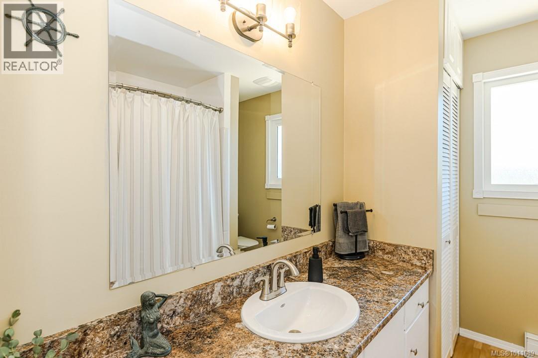 128 Paddock Pl, View Royal