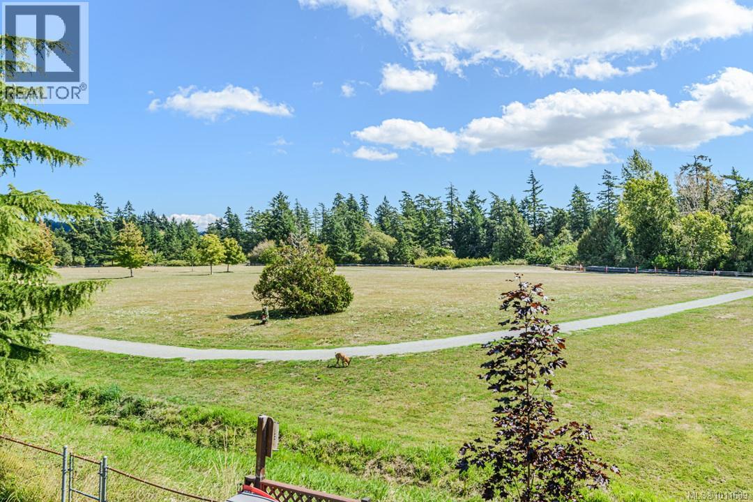 128 Paddock Pl, View Royal