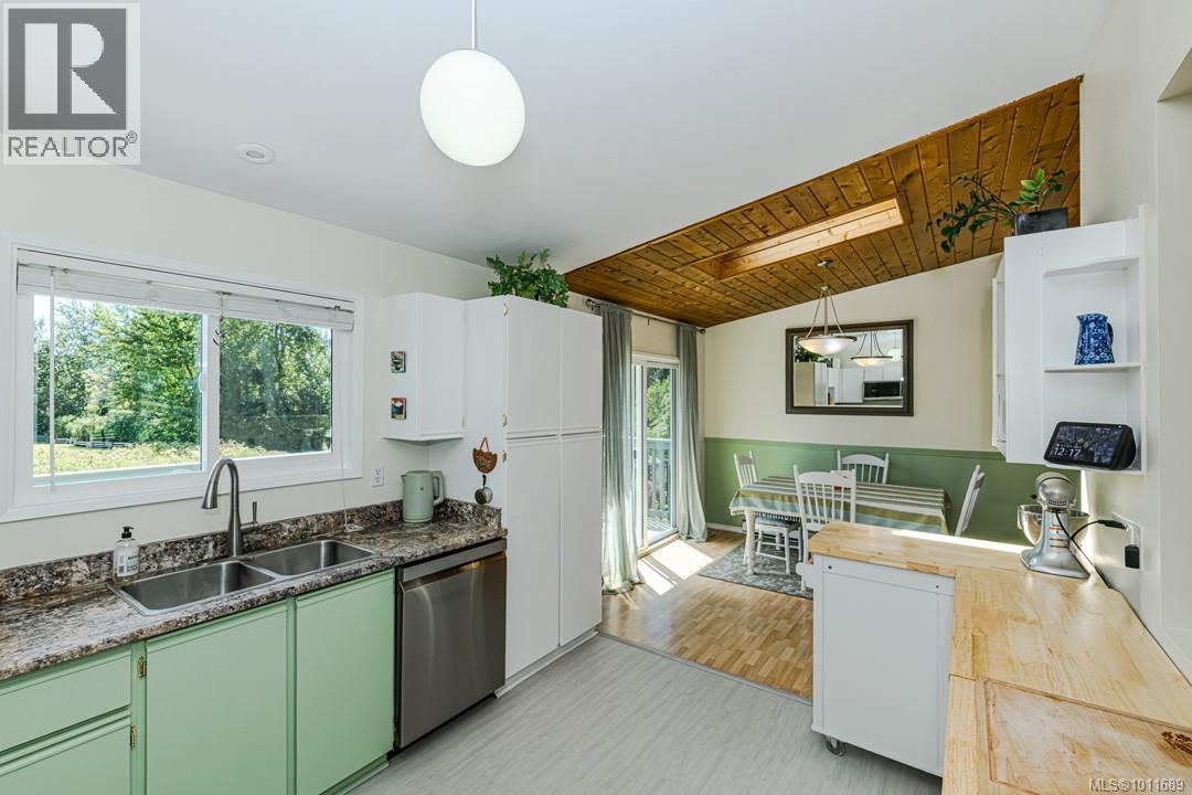 128 Paddock Pl, View Royal