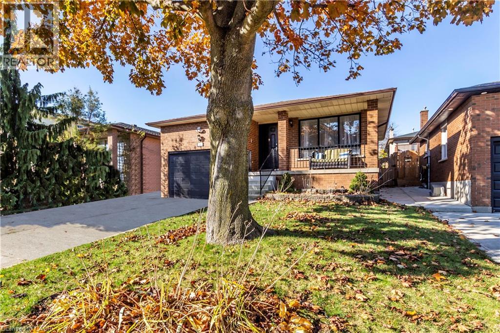 Photo 3 of 15 Gilcrest Street, Hamilton ON