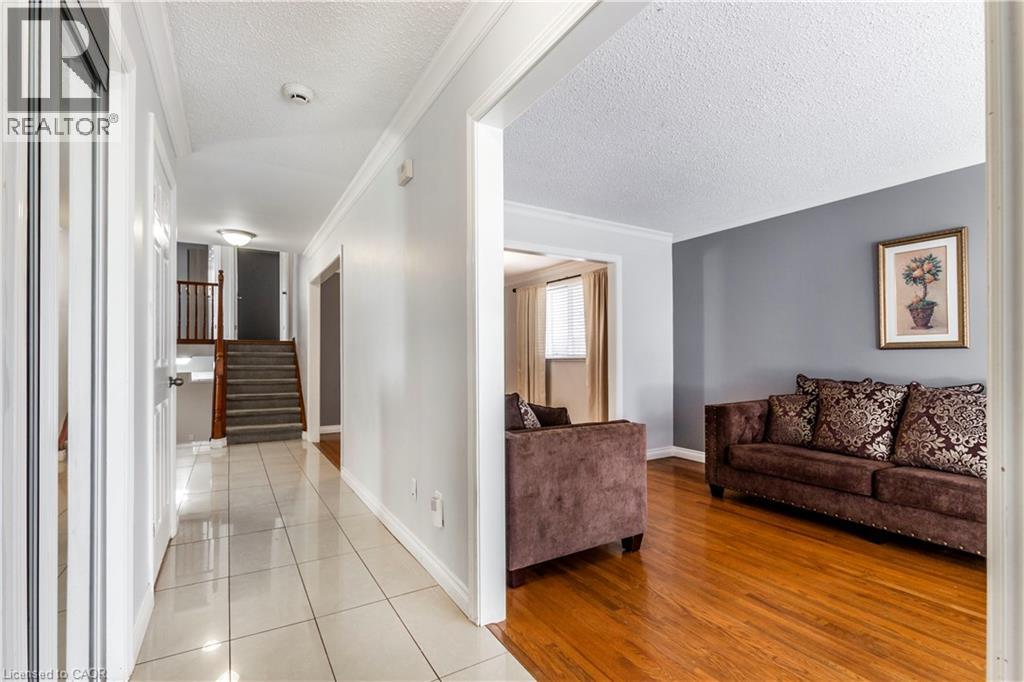 Photo 6 of 15 Gilcrest Street, Hamilton ON