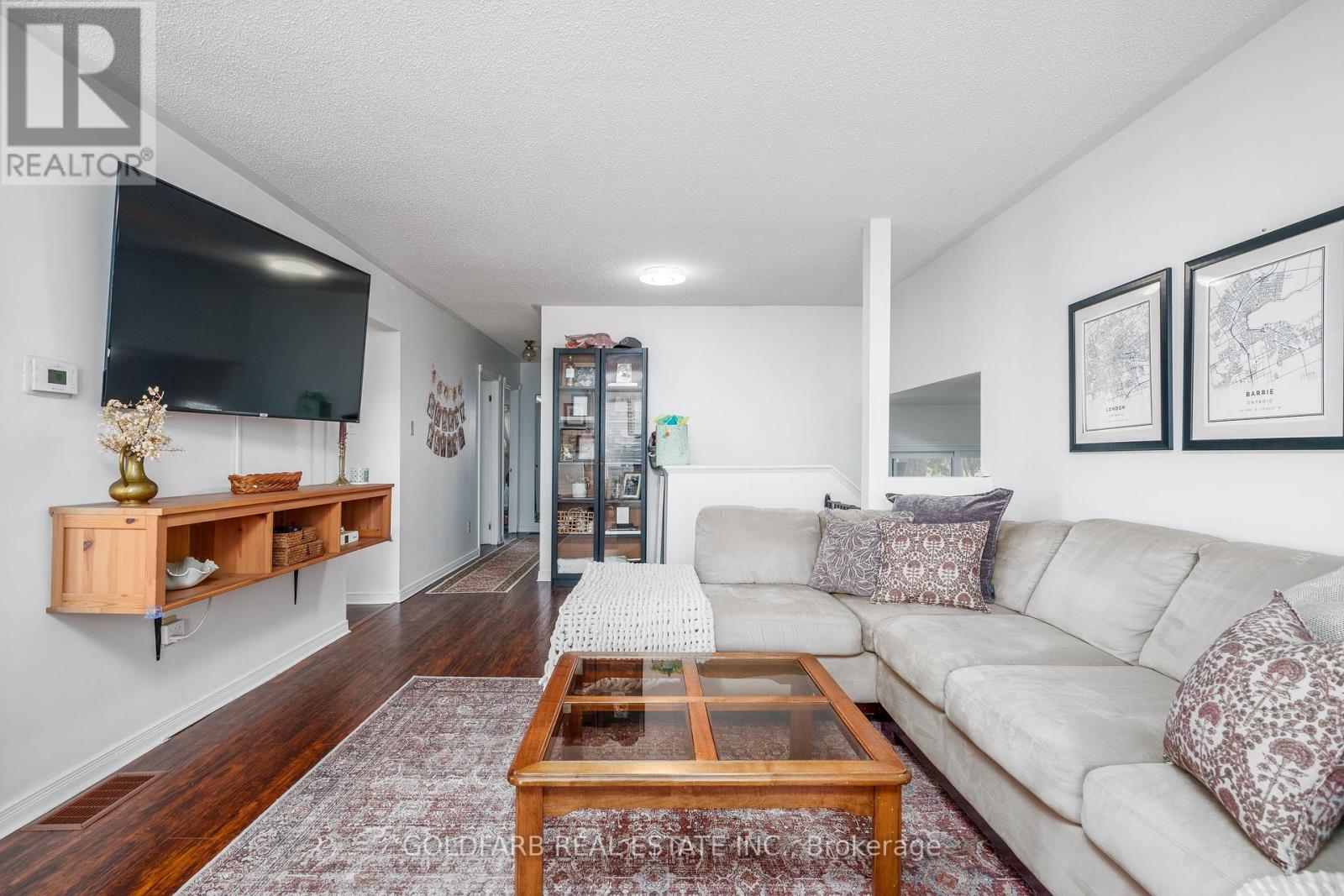 Photo 12 of 1635 Innisfil Beach Road, Innisfil ON
