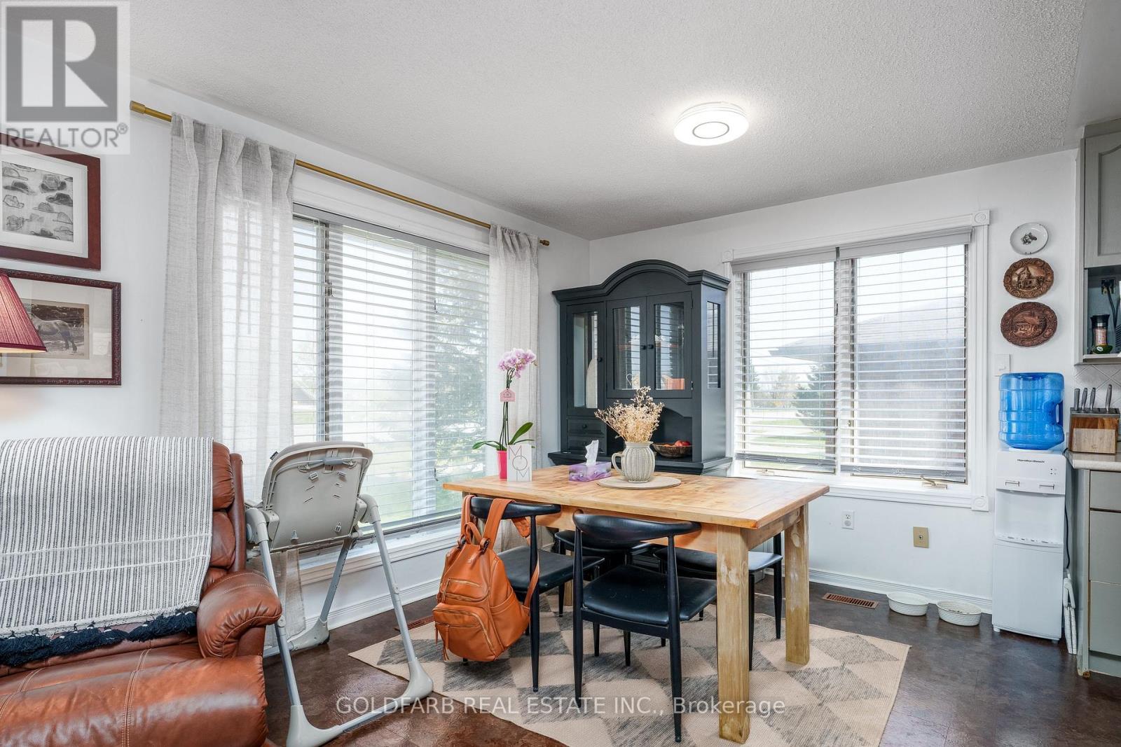 Photo 17 of 1635 Innisfil Beach Road, Innisfil ON