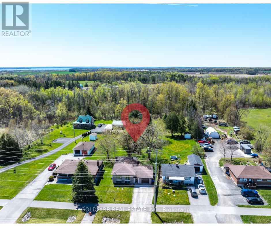 Photo 2 of 1635 Innisfil Beach Road, Innisfil ON