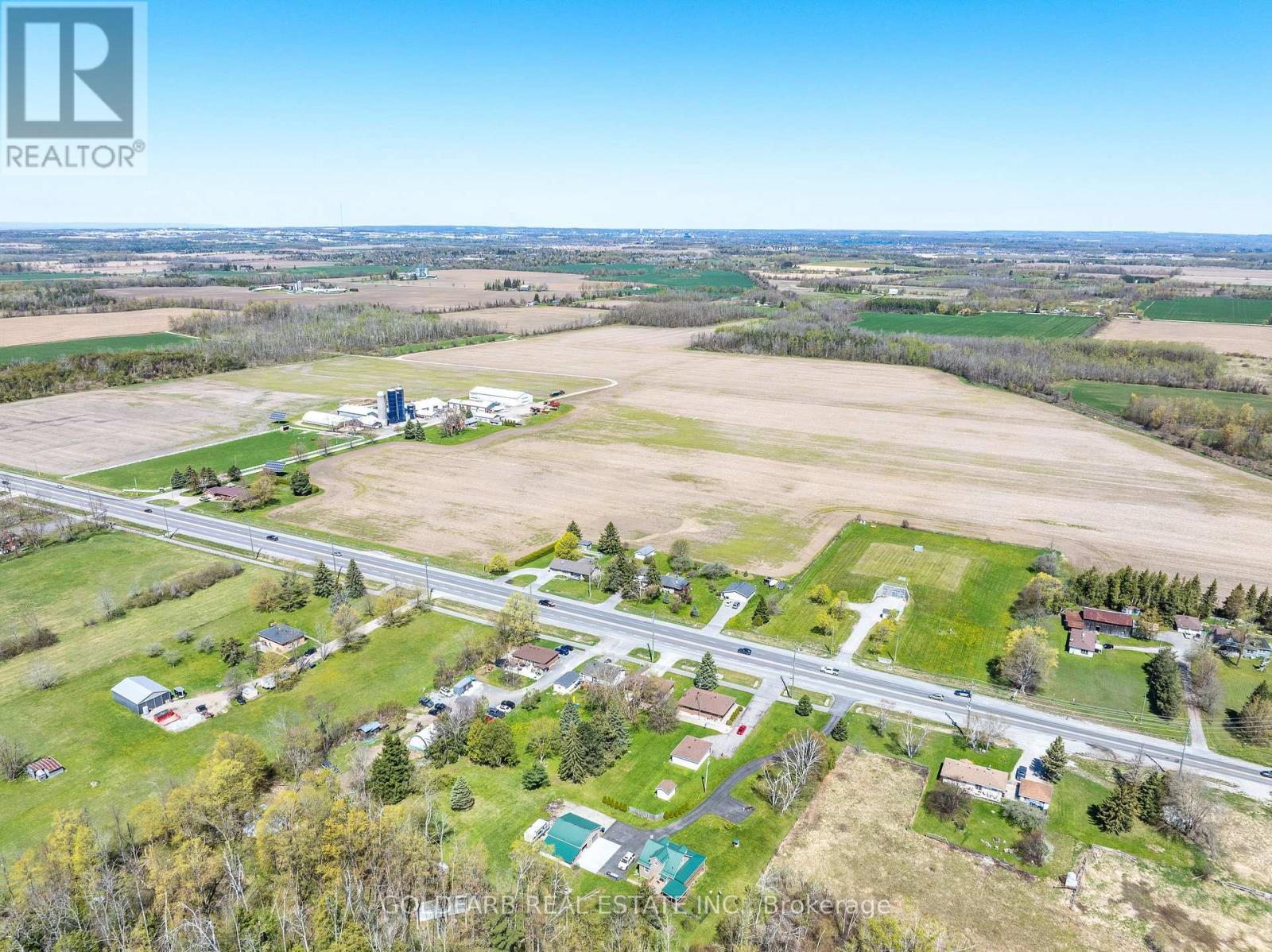 Photo 41 of 1635 Innisfil Beach Road, Innisfil ON
