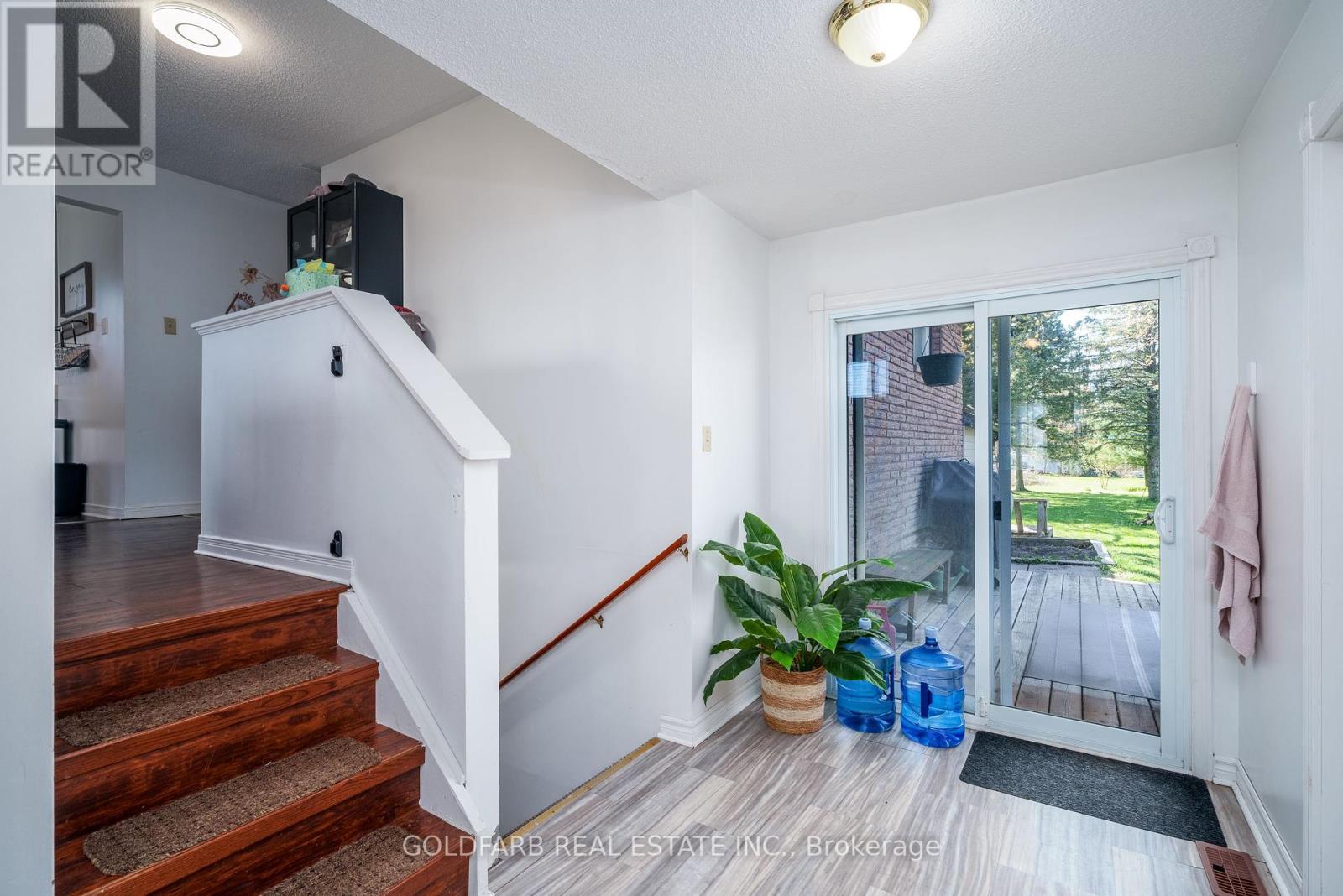 Photo 9 of 1635 Innisfil Beach Road, Innisfil ON