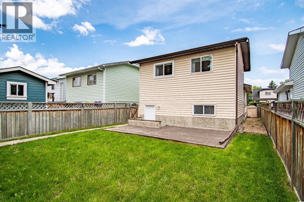 Photo 28 of 135 Rutherford Drive, Red Deer AB