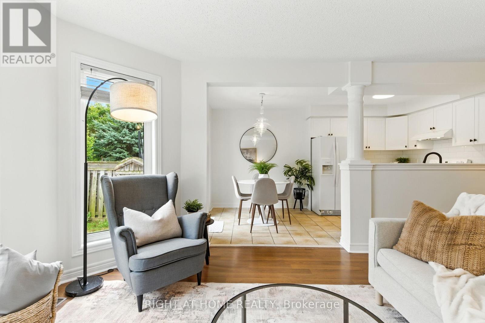 Photo 13 of 61 Corianne Avenue, Whitby ON