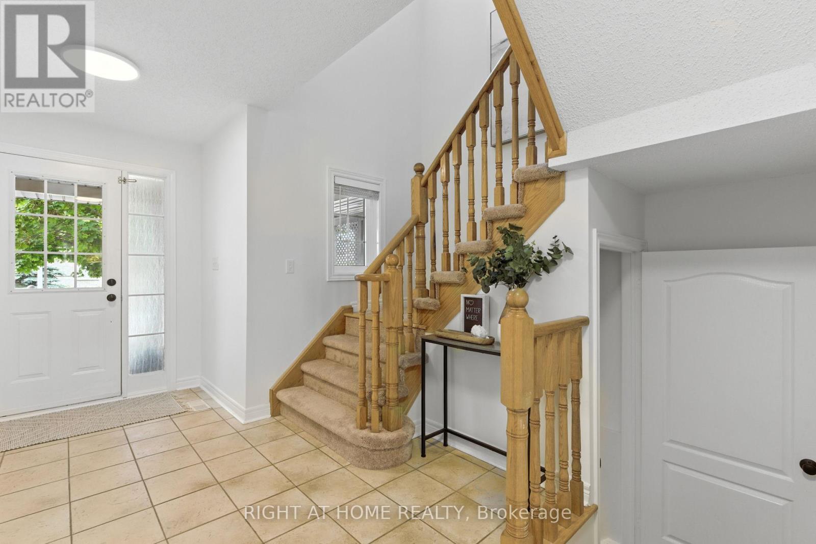 Photo 22 of 61 Corianne Avenue, Whitby ON