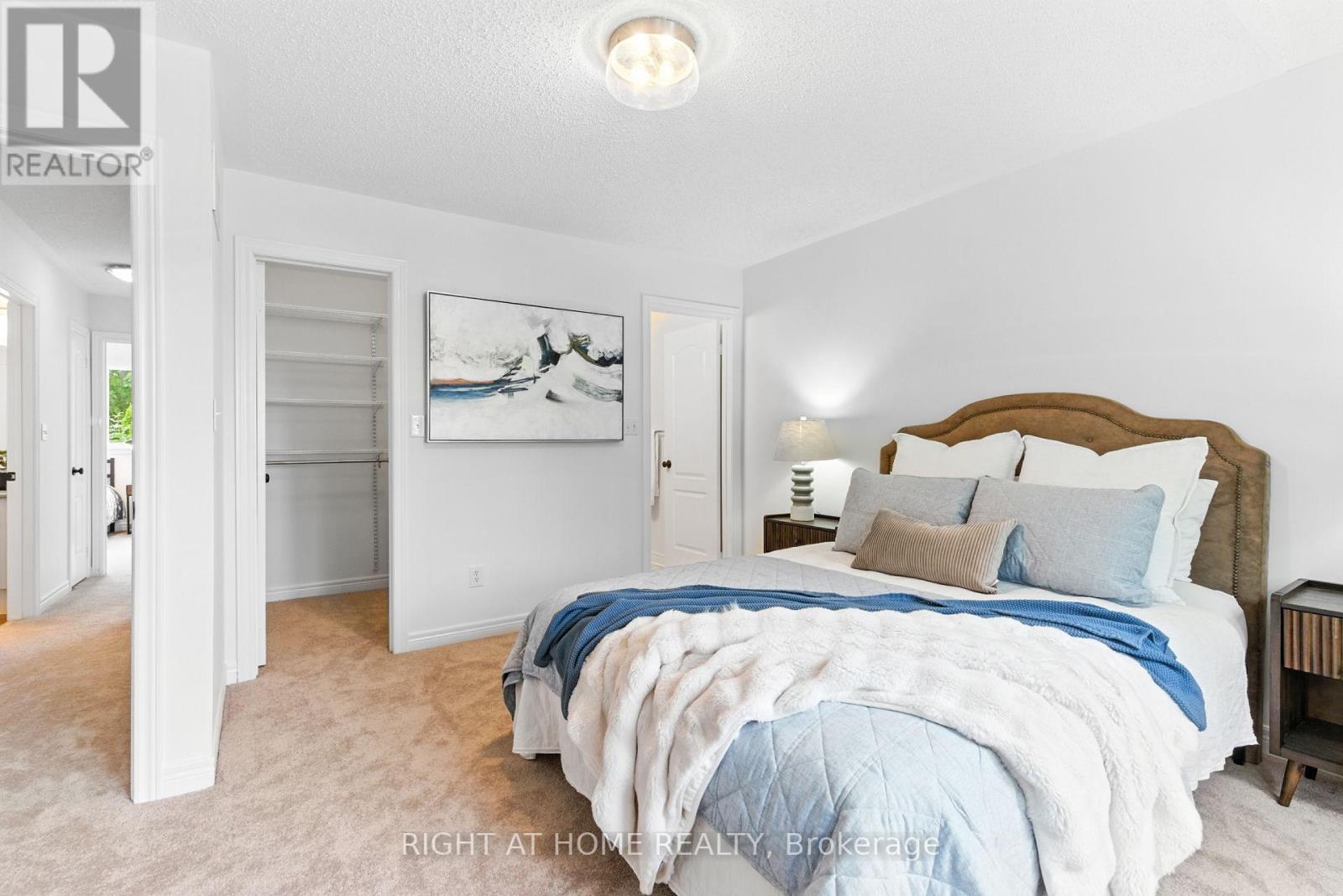 Photo 27 of 61 Corianne Avenue, Whitby ON