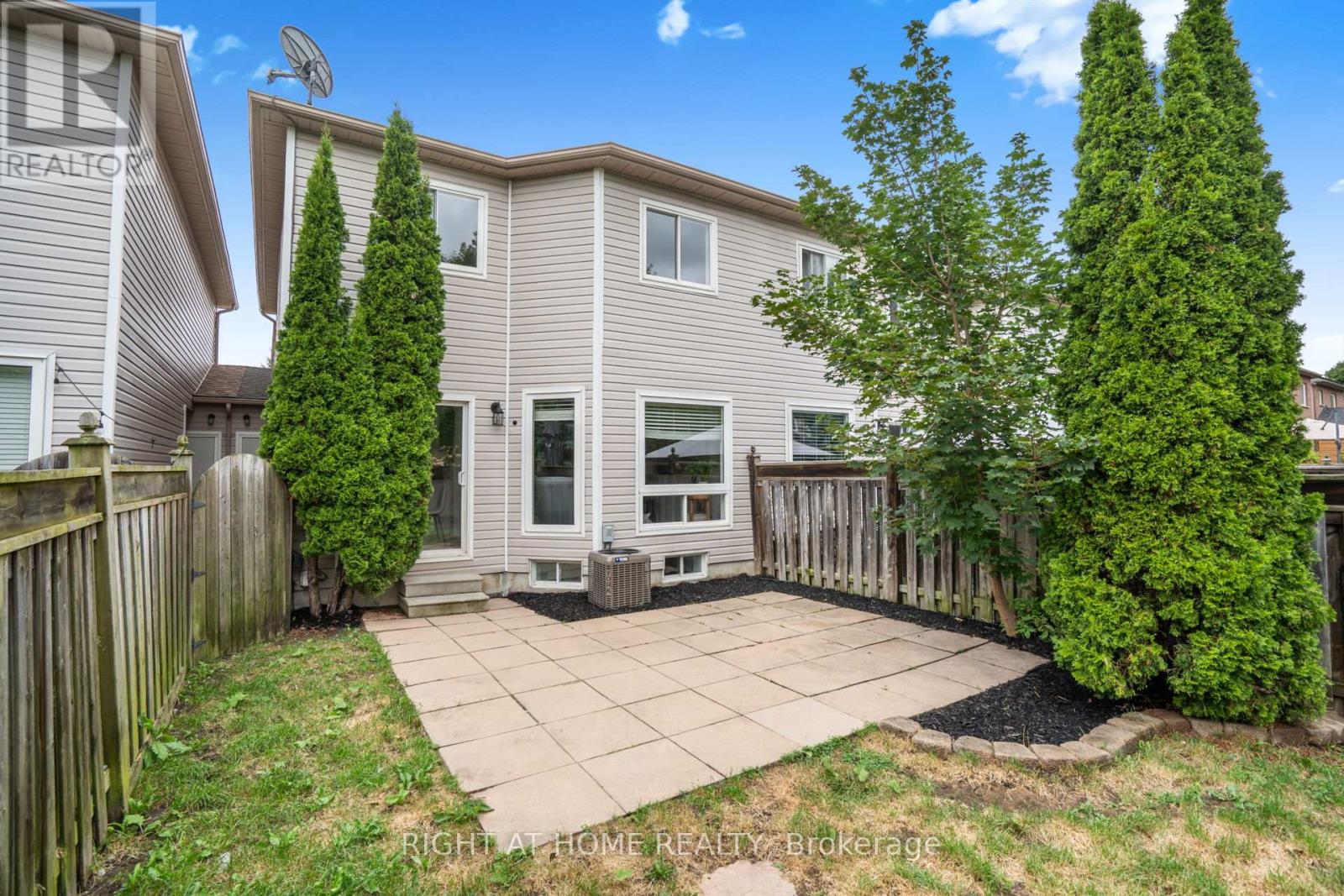 Photo 47 of 61 Corianne Avenue, Whitby ON