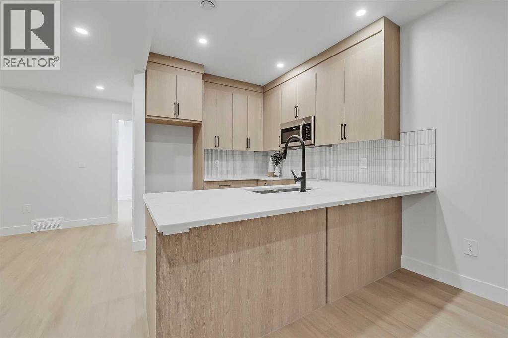 Single Family House for Sale in   Street NW Parkdale Calgary 