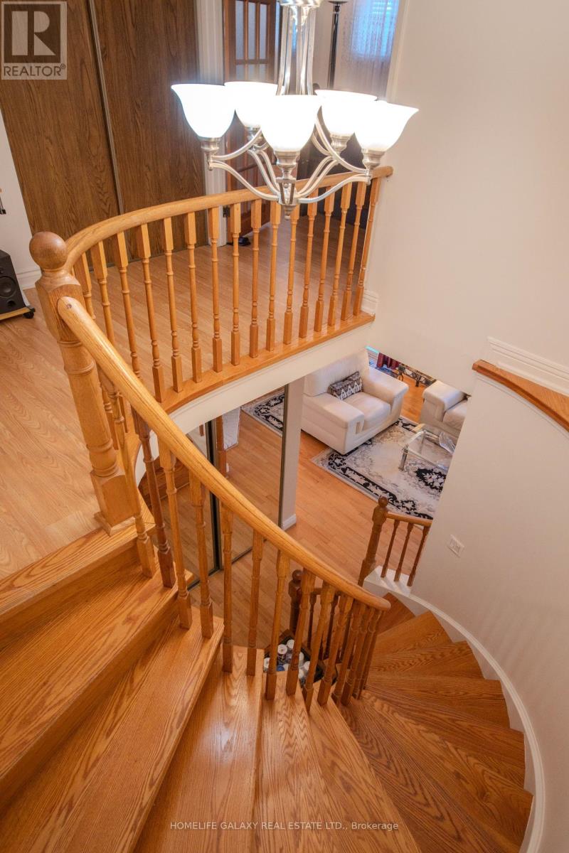 Photo 32 of 1846 Cricket Lane, Pickering ON
