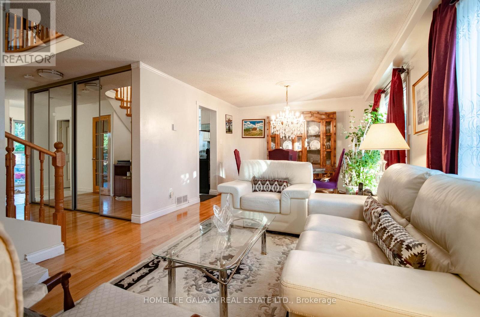 Photo 6 of 1846 Cricket Lane, Pickering ON