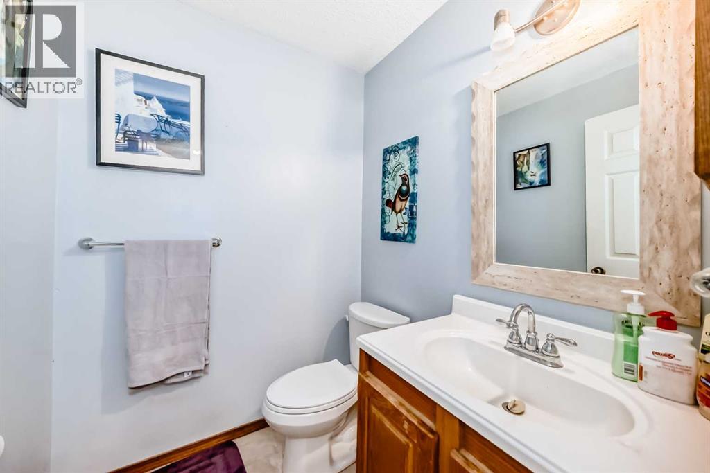 Single Family House for Sale in   Berwick Crescent NW Beddington Heights Calgary 