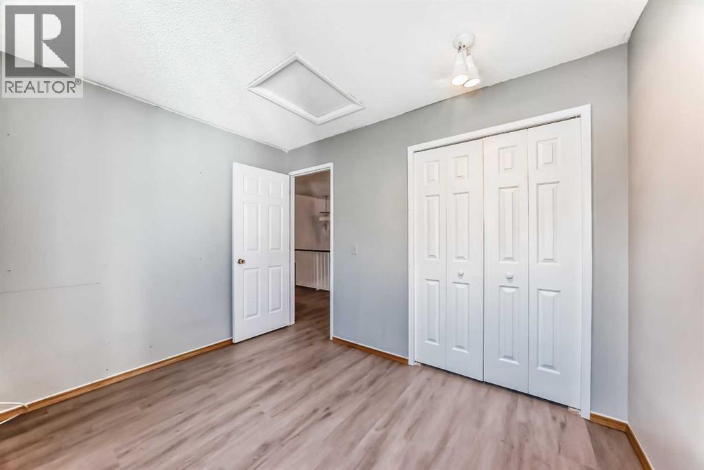 Single Family House for Sale in   Berwick Crescent NW Beddington Heights Calgary 