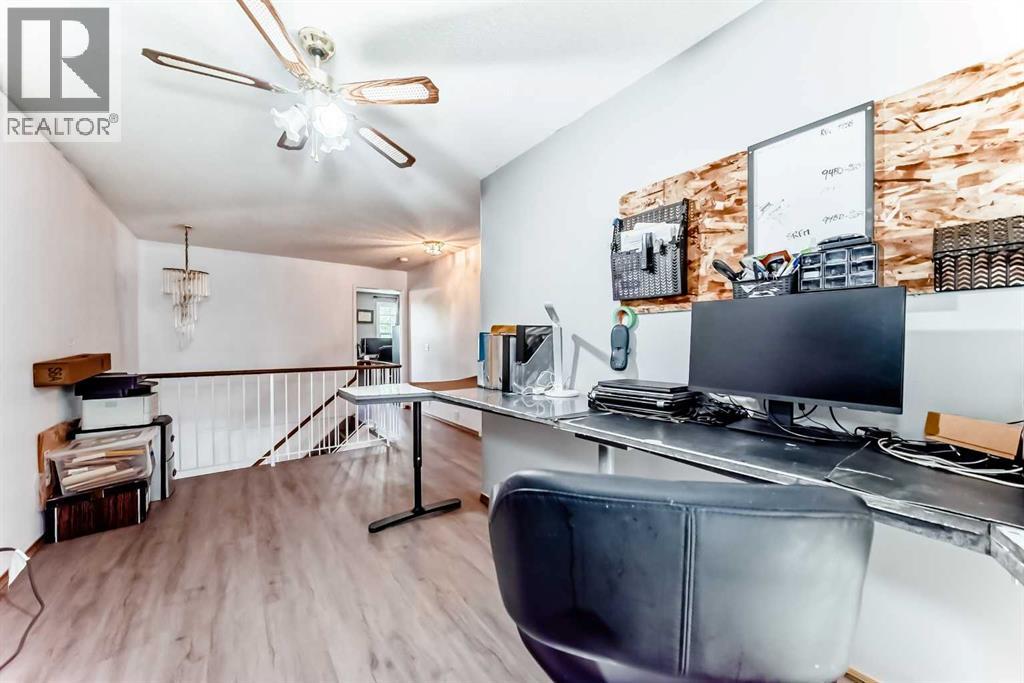 Single Family House for Sale in   Berwick Crescent NW Beddington Heights Calgary 