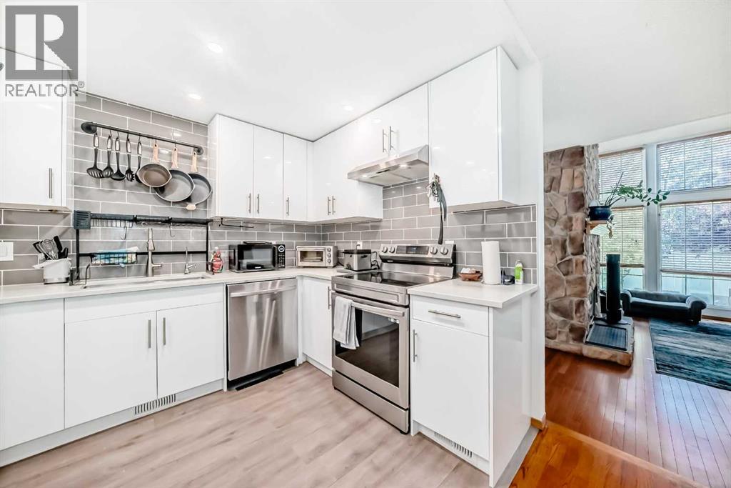 Single Family House for Sale in   Berwick Crescent NW Beddington Heights Calgary 